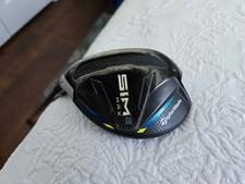 Left-handed TaylorMade SIM 2 MAX 3 hybrid
