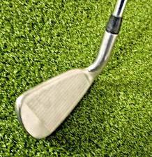 TaylorMade 200 4 Iron / RH / Stiff Steel ~38.75" / Nice Grip / jd8248