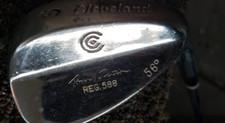 36 in CLEVELAND TOUR ACTION 56 DEG SAND WEDGE VERY NICE 0125