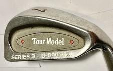 Tour model 7 iron golf club True Temper shaft Regular flex RH 37” Series 3