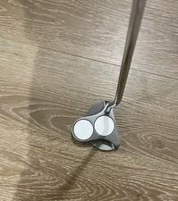 Odyssey White Hot 2 white Ball Putter 32. Inches